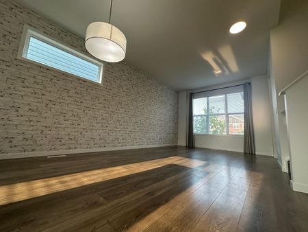 946 | Mahogony | Duplex | 2 BEDS 2 BATHS | Lake Community Living - Photo 2