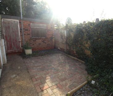 2 bedroom terraced house to rent - Photo 6