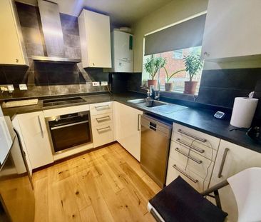 2 bedroom flat to rent - Photo 5