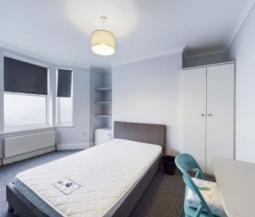 4 bedroom house to rent - Photo 2