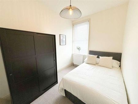 Warwick Street, Heaton, NE6 - Photo 2