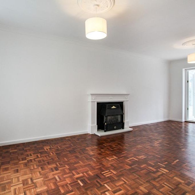 3 bedroom end of terrace house to rent - Photo 1