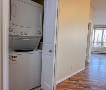 2 Bed / 2 Bath Apartment In Vantage Pointe | Parking | In Suite Lau... - Photo 2