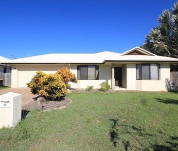 Nestled in Bushland Beach&colon; a 4-Bedroom Modern Comfort Home - Photo 3