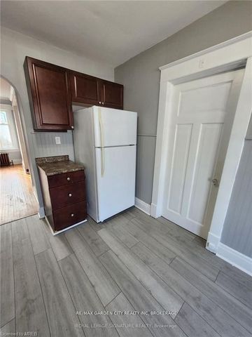 For Lease - 323 Queenston Street Unit# 1, St. Catharines, Ontario - Photo 4