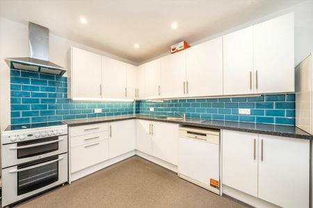 North Street, TW7, London - Photo 3