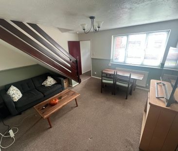 2 bedroom mid-terrace to rent Weston Park Gardens, Shelton Lock - Photo 4
