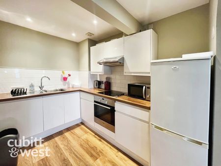 2 bedroom apartment to rent - Photo 3