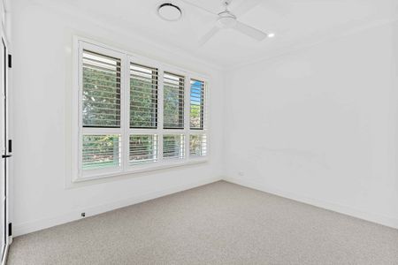 5 Kapala Street, Southport QLD 4215 - House For Rent | Domain - Photo 5