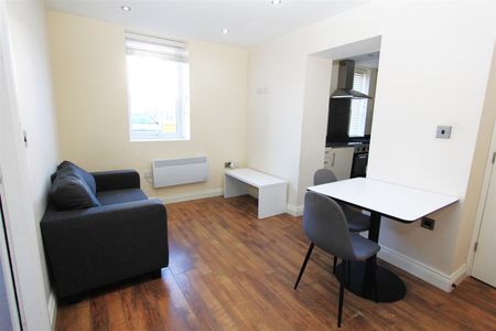 Brunswick Court, Leeds City Centre, LS2 7SA - Photo 2