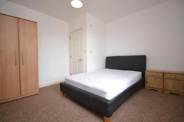 Goldsmid Road, Reading, Berkshire - Photo 1