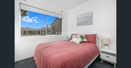 Ground Floor 2 Bed Apartment + Parking - Photo 2