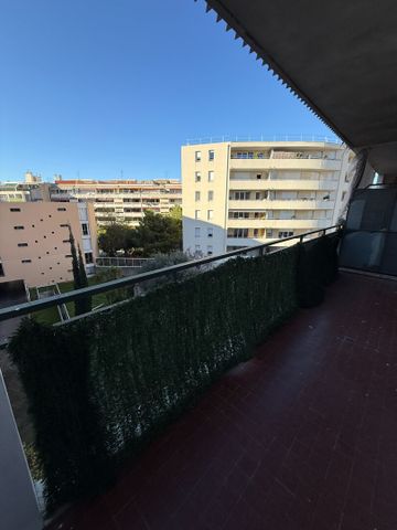 Location appartement, 3 pièces, 2 chambres, surface 68m² - Photo 4