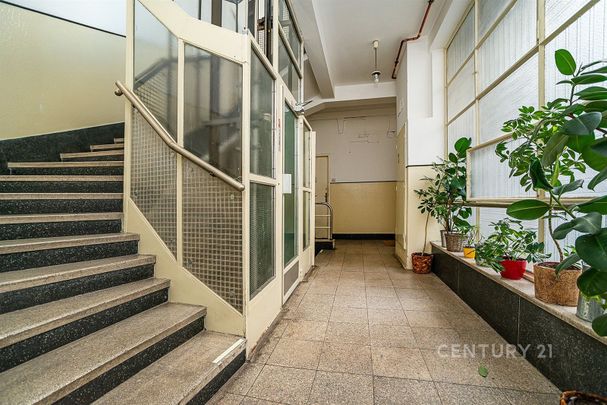 Pronájem bytu 1+1 30 m², Biskupský dvůr 1154, Praha - Photo 1