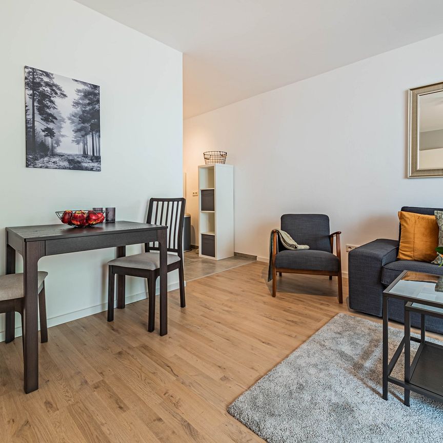 City-Residence: Schick möblierte Wohnung mit Skylineblick in schöner Westendlage - Photo 1