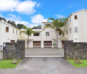 Move in for Summer! - Photo 1