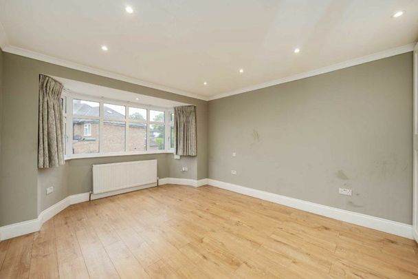 Walmington Fold, Finchley, N12 - Photo 1