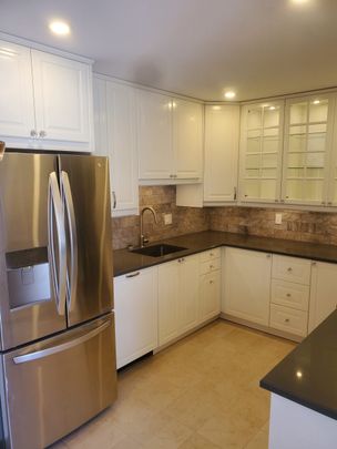 For Lease - 15 Torrey Pines Court, Stittsville - Munster - Richmond, Ontario - Photo 1