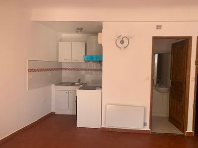 Location Appartement 2 pièces 35m² PUGET VILLE 83390 - Photo 3