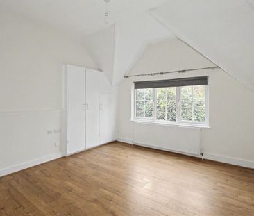 West Avenue, Whiteley Village, Hersham - Photo 5