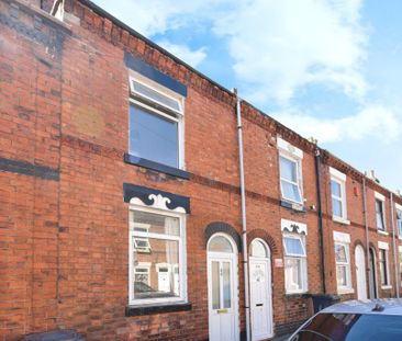2 bedroom terraced house to rent - Photo 4