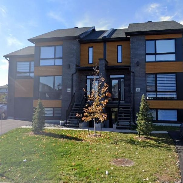 209 Rue Du Pirée (Plateau) Magnifique Duplex De 3 Chambres - Photo 1