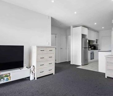 Almost-new 2 bed Apartment for rent available!! - Photo 4