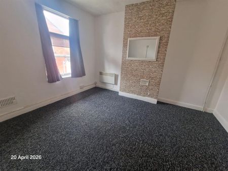 Woodview Street, Leeds - Photo 3