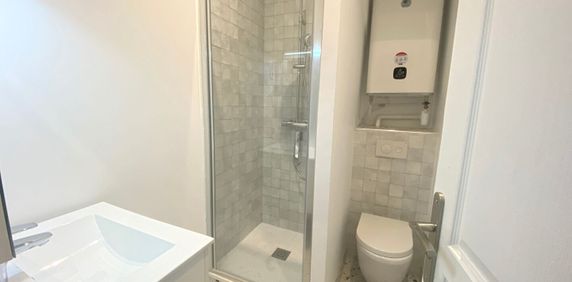 Location Appartement 2 pièces 23m² - Photo 2