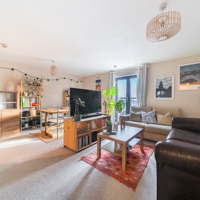 2 bedroom flat to rent - Photo 1