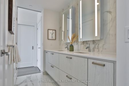 For Lease - 10 Inn On The Park Drive Unit# 901, Toronto, Ontario - Photo 5