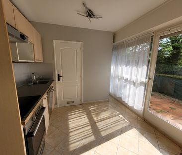 Location Appartement 2 pièces 43m² LOOS 59120 - Photo 2