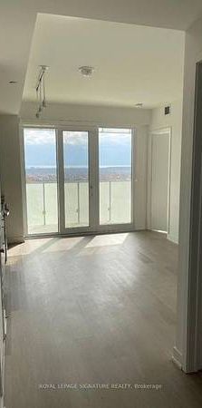 Confederation/Burnhamthorpe Stunning 2Bdrm Corner Open Concept Spacio - Photo 1