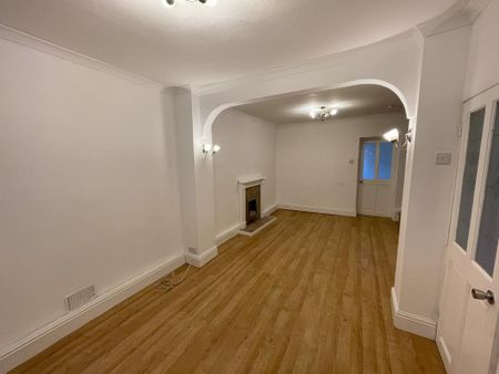 2 bedroom terraced house to rent - Photo 2