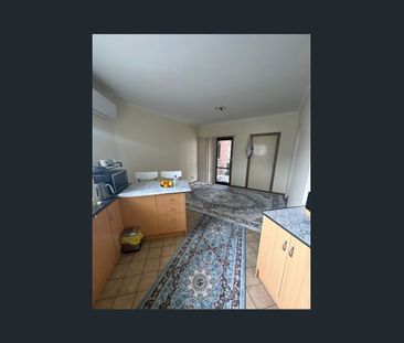 Excellent Location! - Photo 4