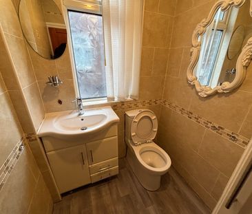 3 Bed Terraced House, Oak Road, M7 - Photo 1