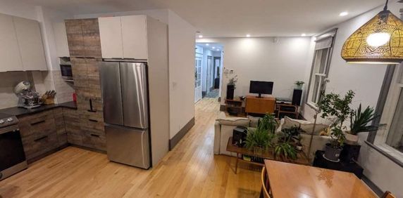 Villeray, lumineux 3e étage, 2 chambres, 2 sdb, 2 balcons, climatisé, pour mai - Photo 2