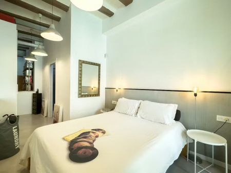 Carrer de Montserrat, Barcelona, Catalonia 08001 - Photo 3