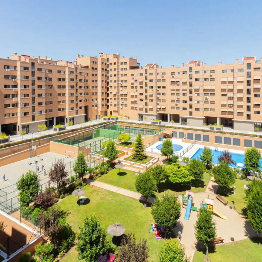 Madrid - Photo 1