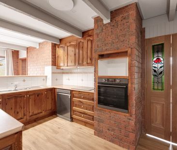 Family Home in the Heart of Irymple - Photo 4