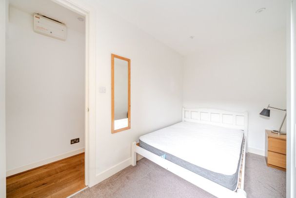 Shelgate Road, London, SW11 - Photo 1