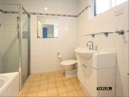 1/43 Wheatland Street, Seacliff - Photo 2