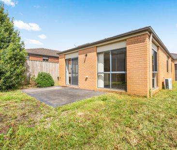 31 Kimberley Grove, Pakenham VIC 3810 - House For Rent | Domain - Photo 4