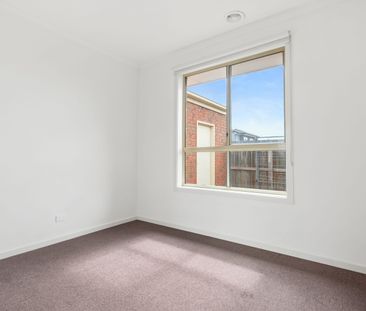 3 Bedroom Spacious Home! - Photo 4