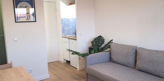Location Appartement 1 pièce 18m² MARSEILLE 5ème - Photo 2