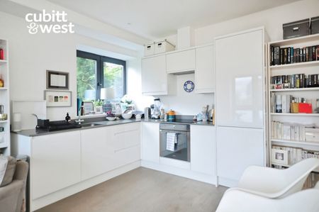 1 bedroom flat to rent - Photo 3