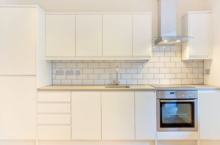 1 Bedroom Flat, Rupert Street, London, Greater London, Soho, W1D - Photo 3