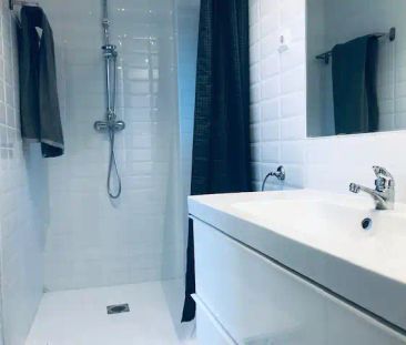 Loft de alquiler en Avenida de Los Montes de Oca, Polígono Industri... - Photo 5