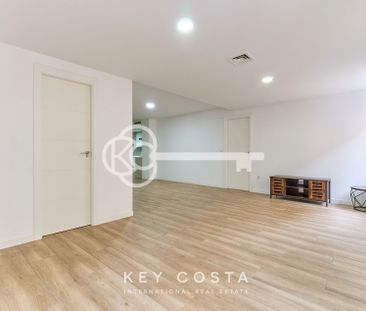 Piso de alquiler en Carrer Jerusalem, Barrio del Centro - Photo 1