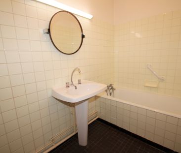 Location Appartement 2 pièces 53m² DECIZE 58300 - Photo 4